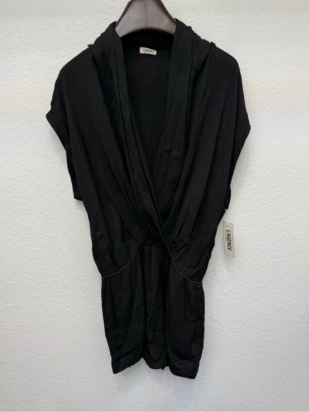 L’AGENCE Silk Draped Romper Black Deep V Cap Sleeve Size 4 NWT - Picture 2 of 5